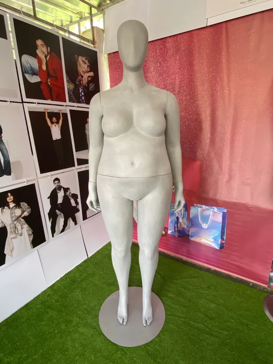 Manequim Plus Size Fibra 