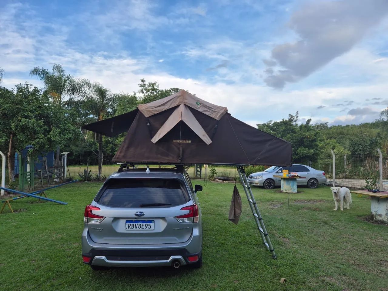 Vendo Barraca de teto Campings World modelo TopCamp - Foto 6