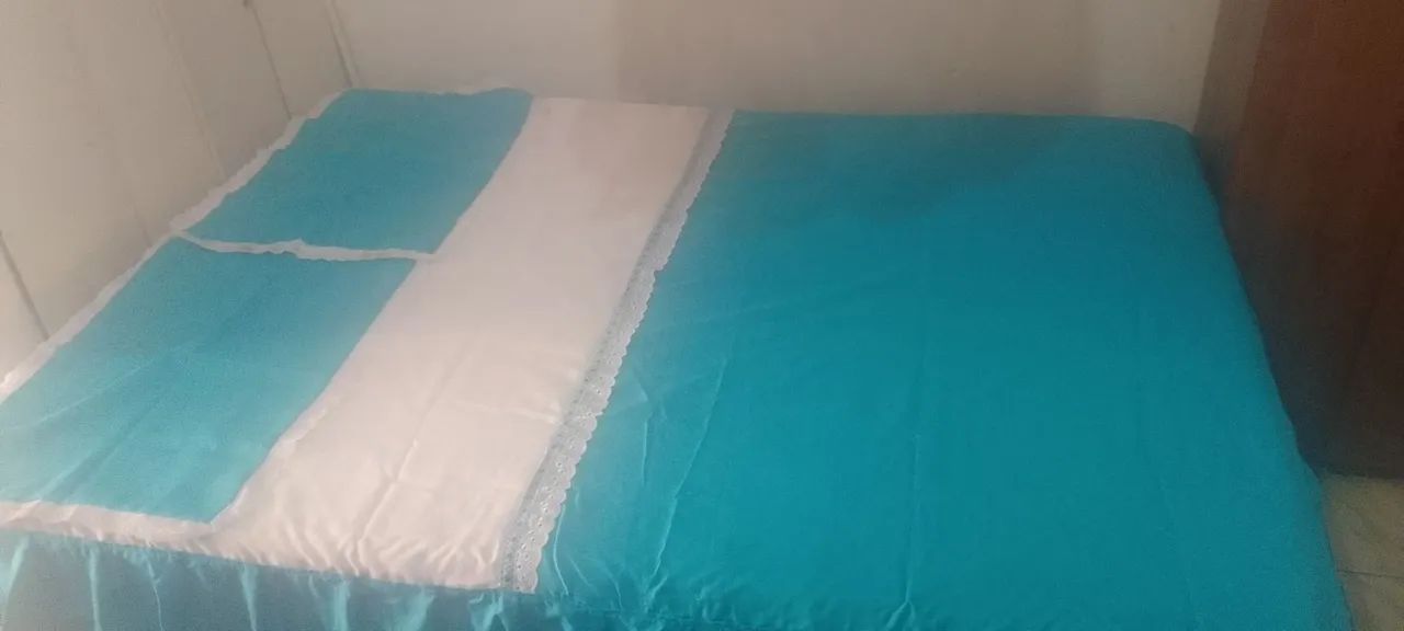 Jogo de Cama Casal Azul Turqueza com Renda