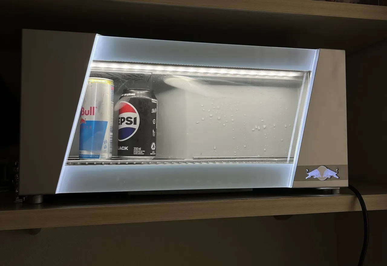 Frigobar/Geladeira Red Bull Original 220v