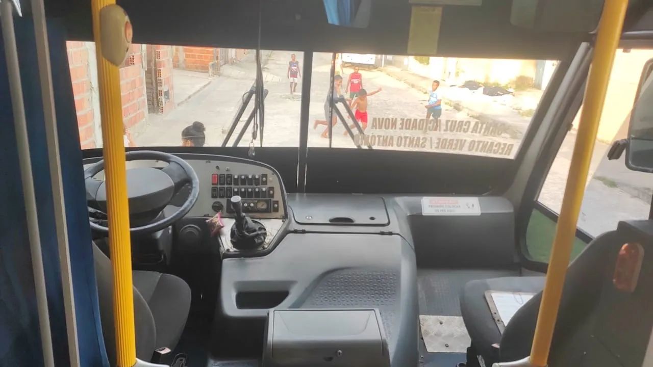 Micro ônibus NEOBUS AGRALE - Foto 4