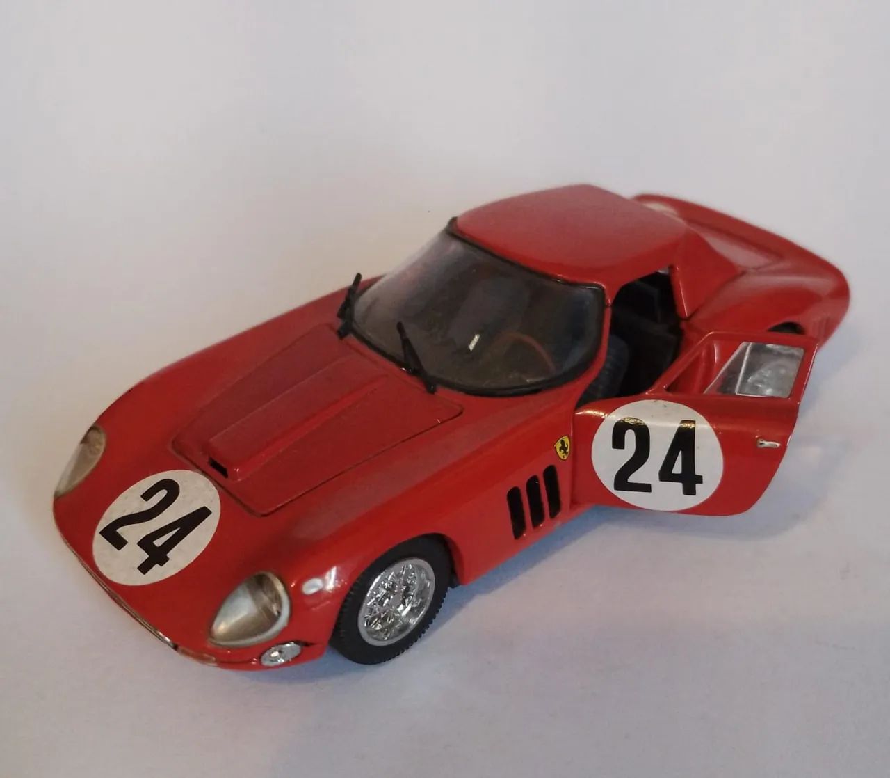 Miniatura Ferrari 250 GTO 1964 Marca Jouef Evolution (raro