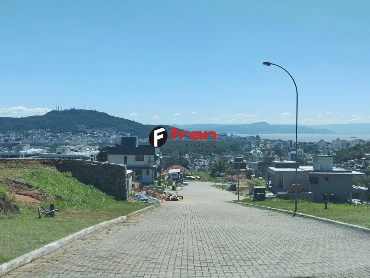 Belíssimos Terrenos de Alto Padrão no Bairro Itacorubi.