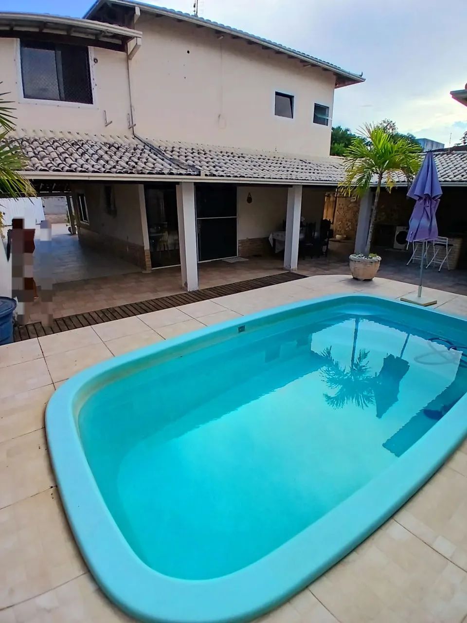 Casa 03 quartos com piscina no Ouro Verde