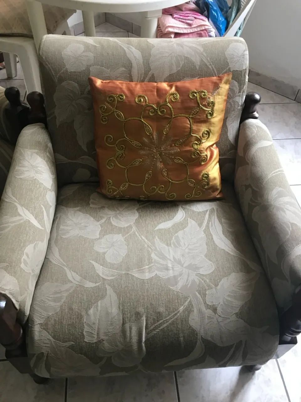 Sofá madeira antigo