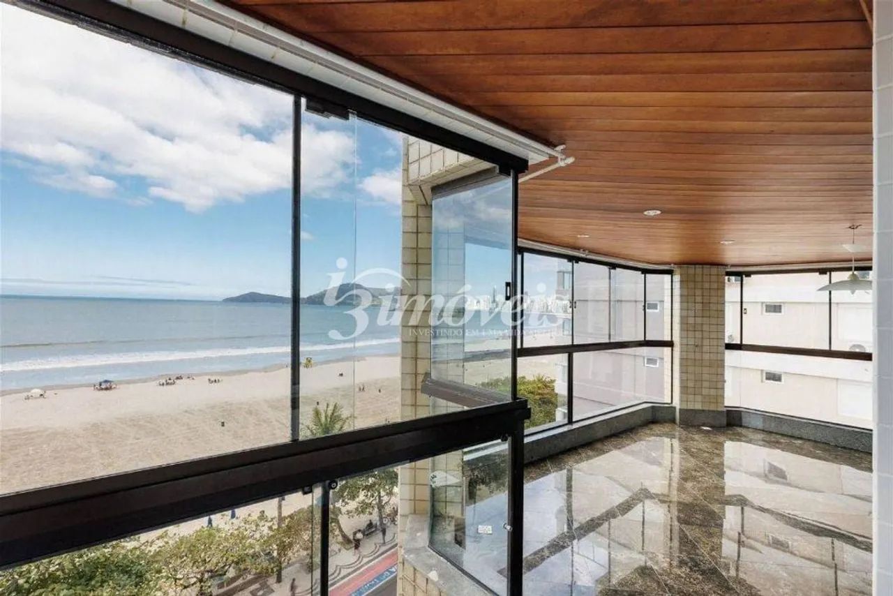 Lindo apartamento BEIRA MAR Semi-Mobiliado para ALUGUEL ANUAL, com ótima localização em Ba
