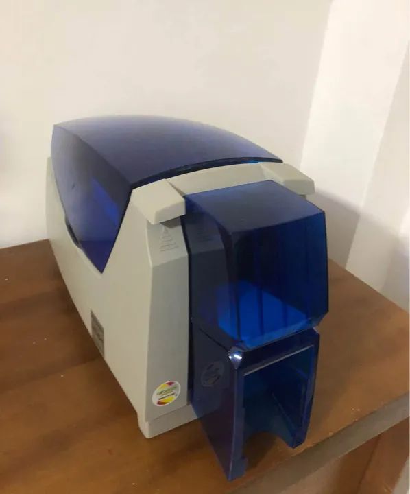 Impresora para cartões e crachá Datacard SP25 plus