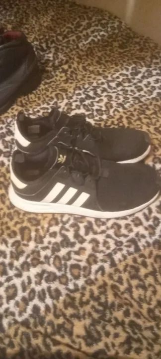 Tênis Adidas Preto