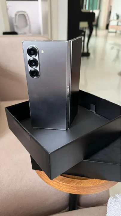 Samsung Galaxy Z Fold 6 - Cinza