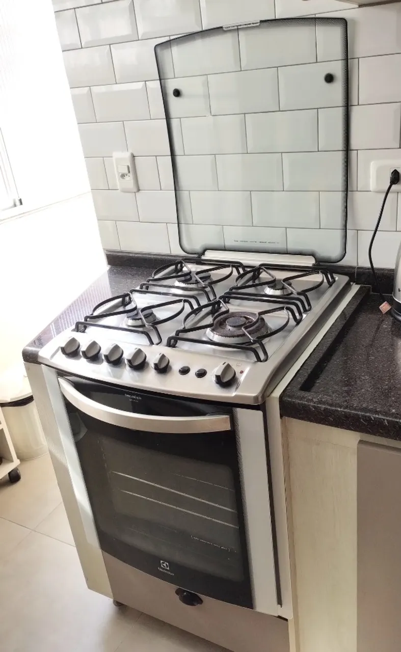 Fogão de Embutir Electrolux Celebrate 56TBE, 4 bocas, Grill Elétrico