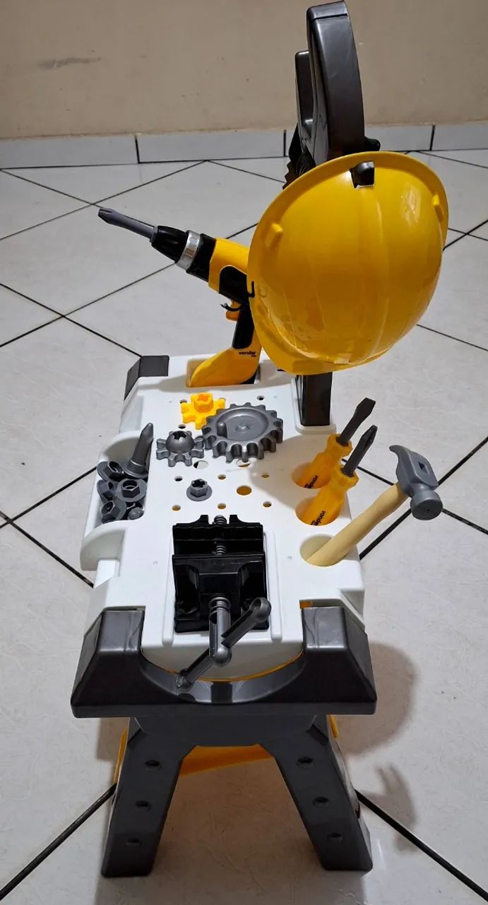 Bancada de brinquedo com acessórios  - Foto 2
