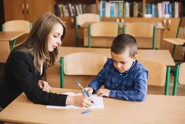Mentoria Educacional Personalizada -  Ensino Médio, Superior e OAB