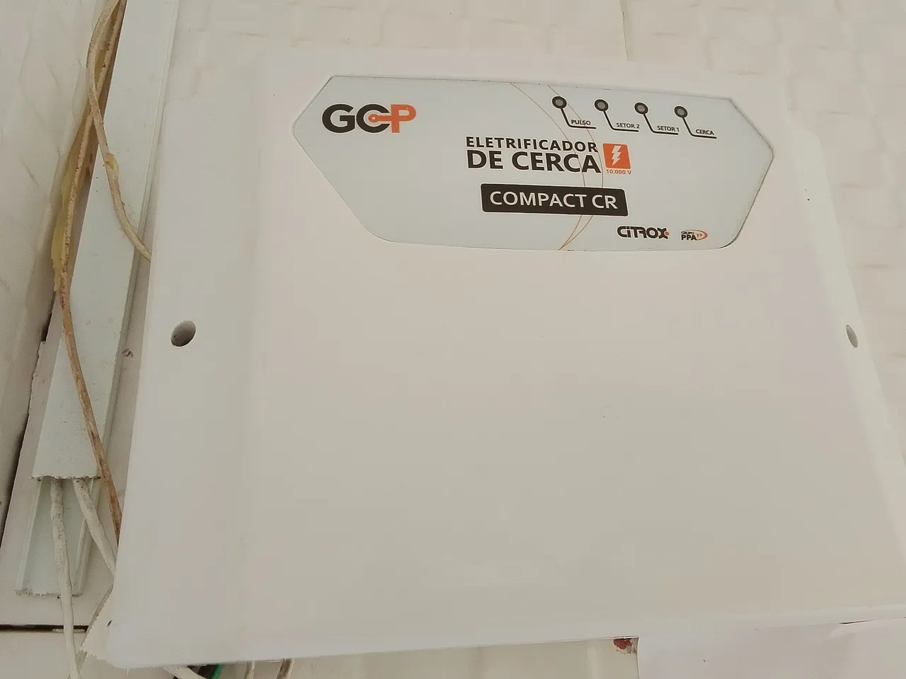 Eletrificador de Cerca Compact CR 10.000V