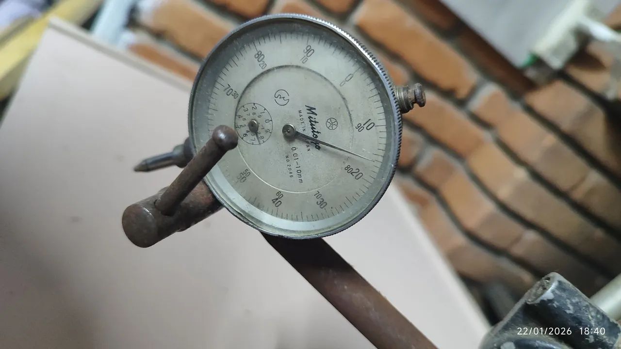 Relógio comparador e base magnética 
