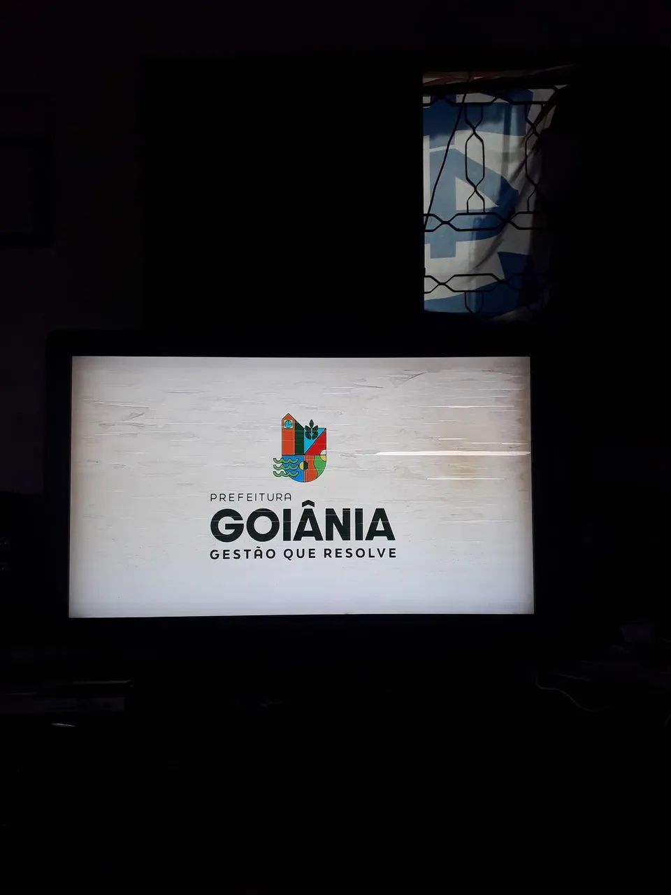 Tv Philips 39 sem nenhum trincado - Foto 2
