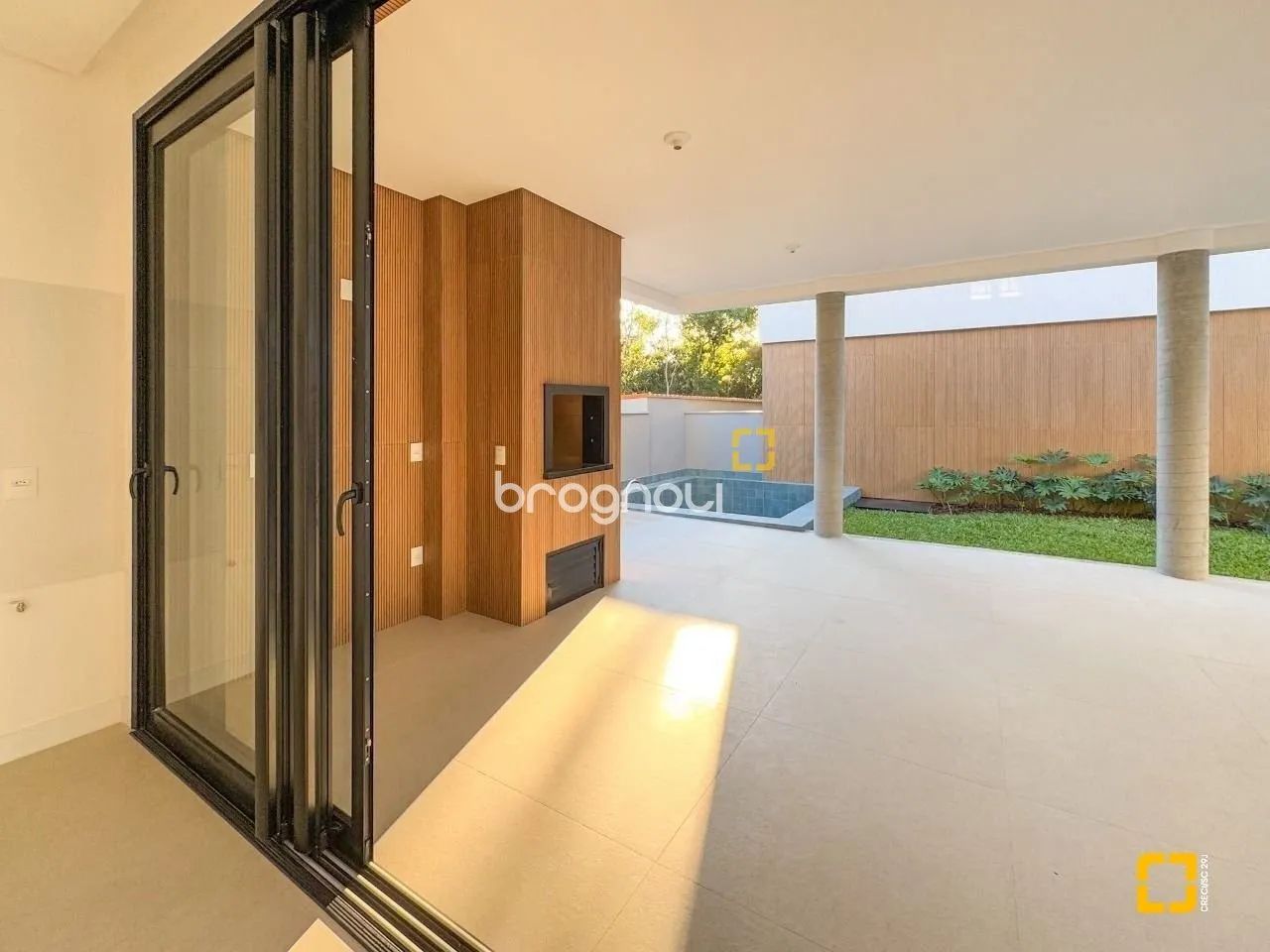 Casa nova em condomínio - 3 suítes - Pátio piscina - Cacupé - Florianópolis - SC - Foto 3