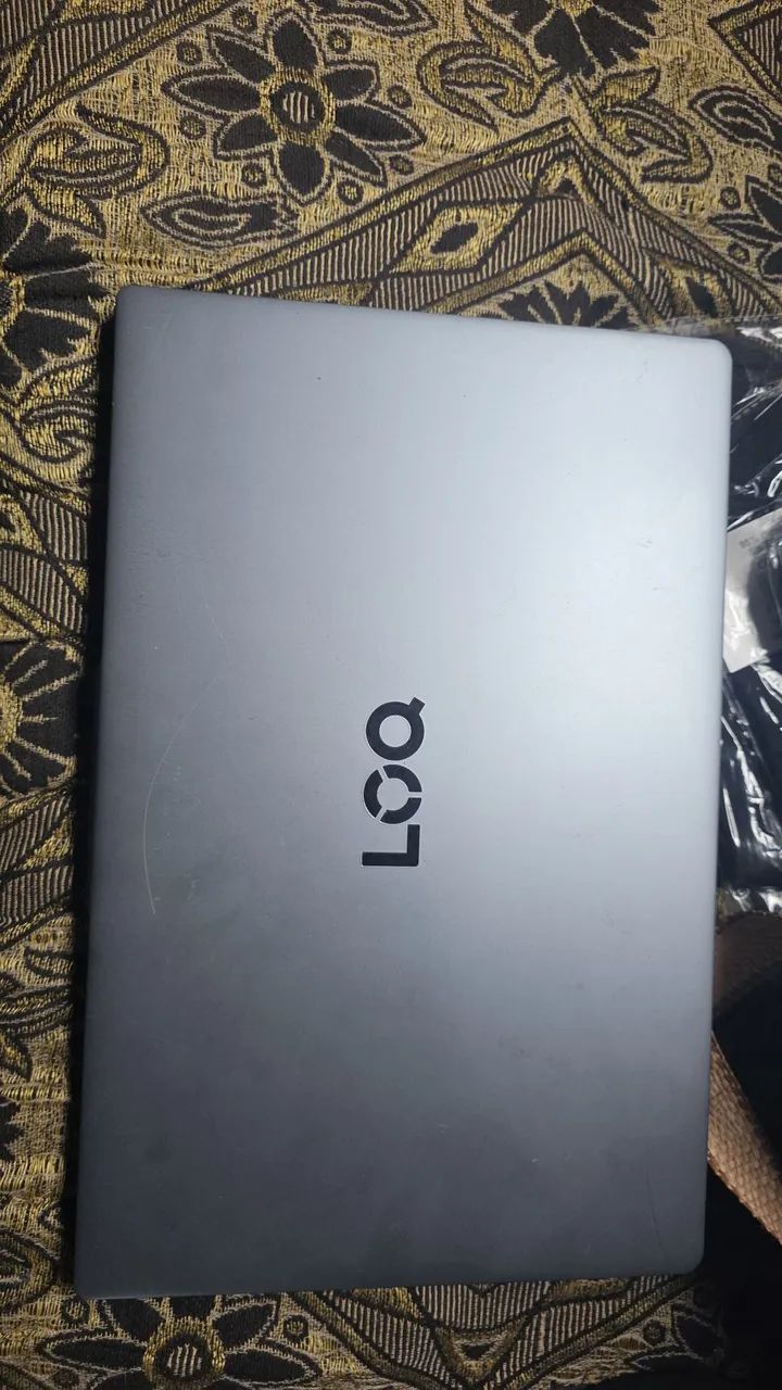Lenovo loq E - Foto 2