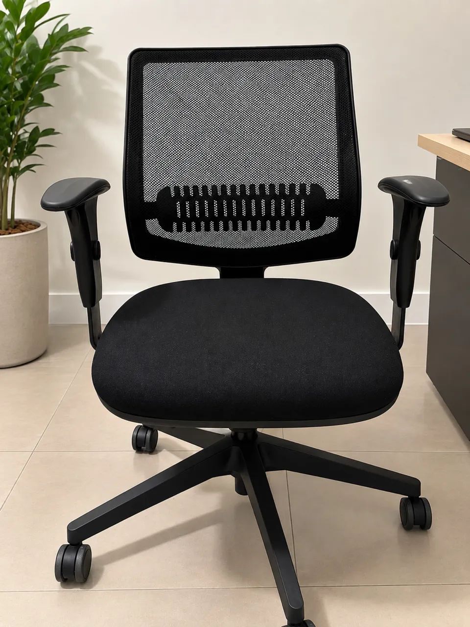 Cadeira Ergonômica Flexform Uni All Black - Foto 4