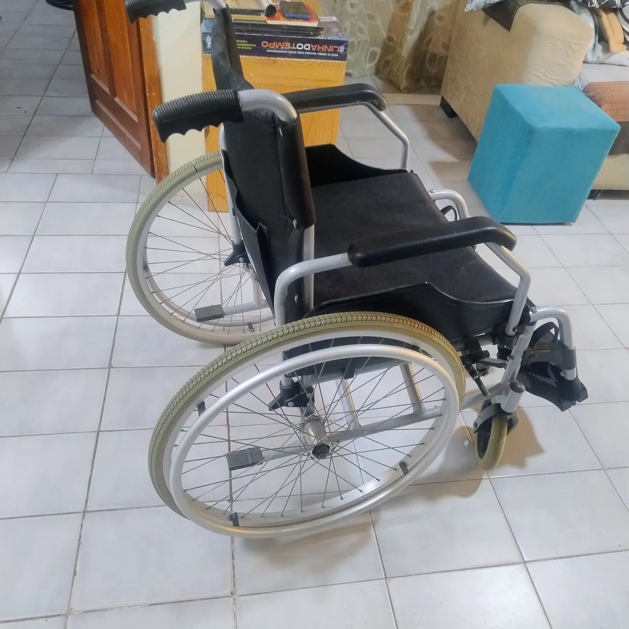 Cadeira de rodas Della med - Foto 4