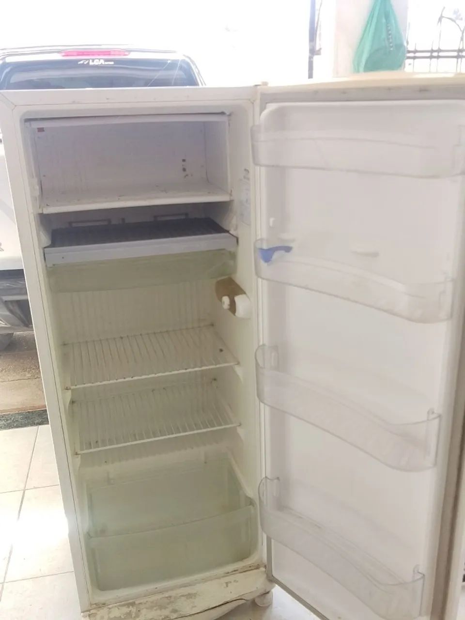 Vendo geladeira  - Foto 3