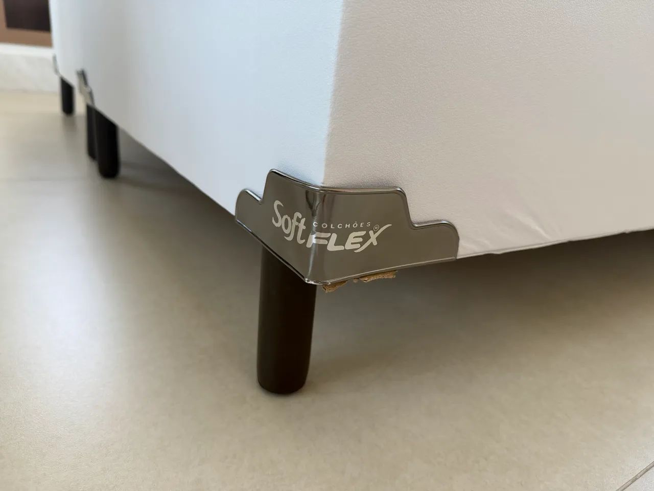 Base de Cama Box Queen Branca Soft Flex - Impecável - Foto 3