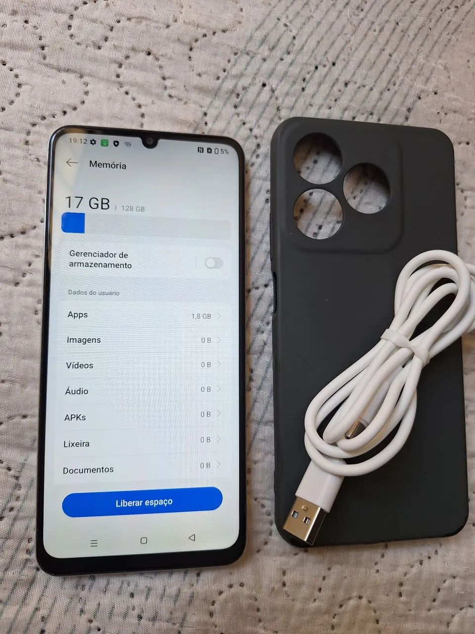 Realme C53, semi novo 128 gigas com entrega  - Foto 2