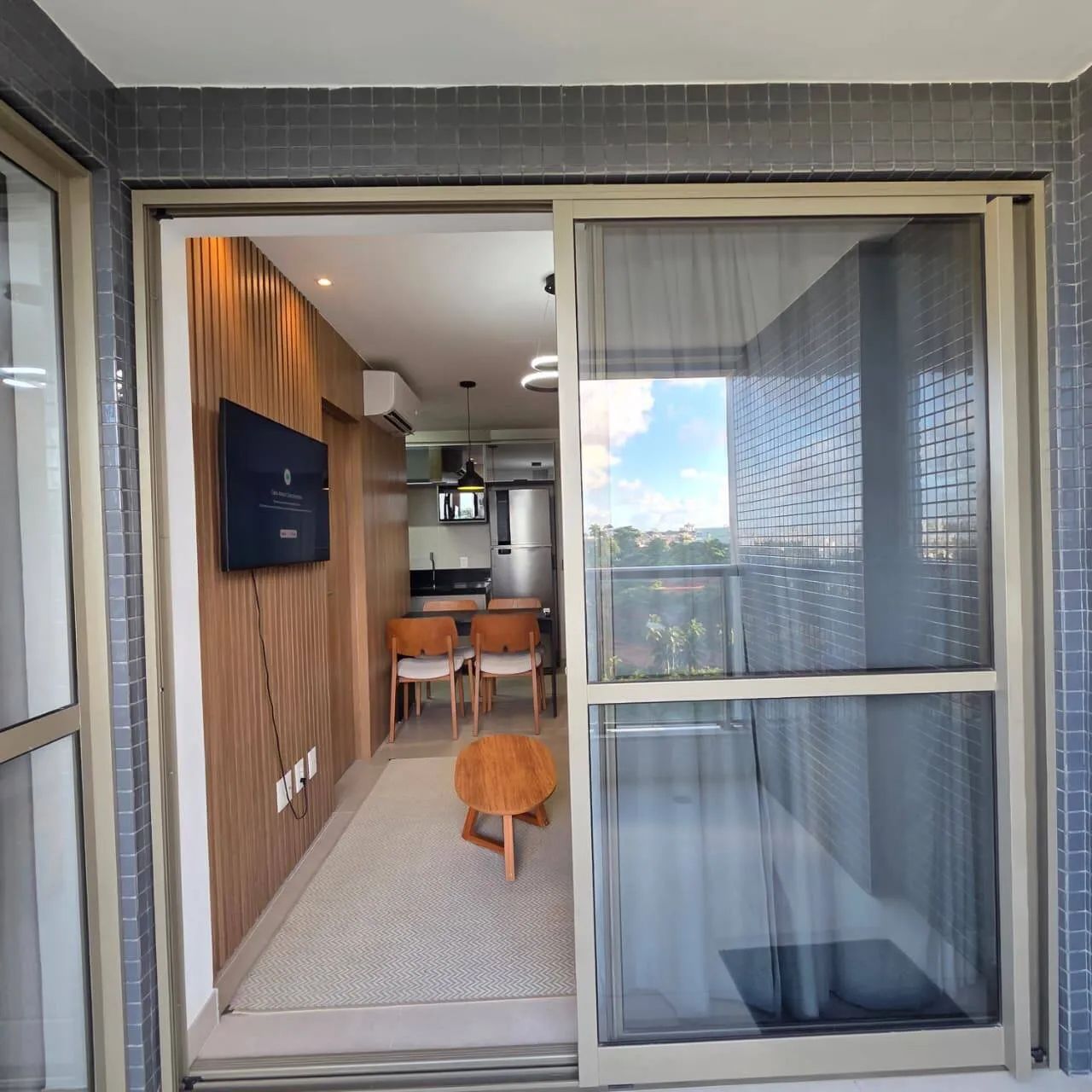 Aluguel Beach Class Ondina | 44 m² decorado com varanda. - Foto 5