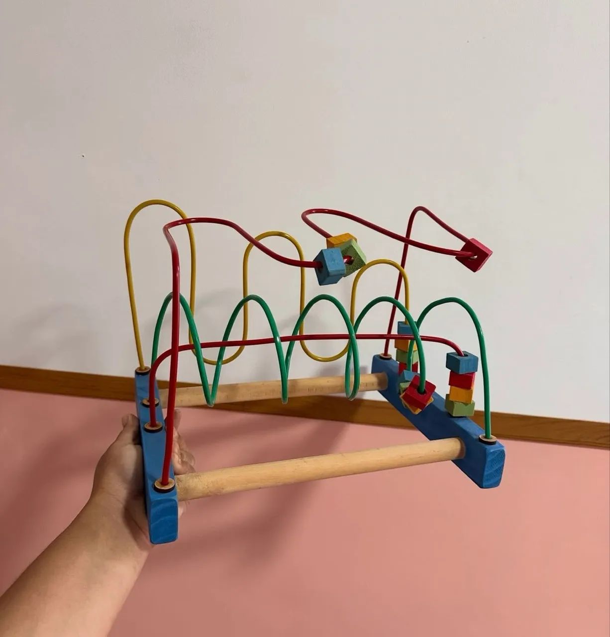 Brinquedo aramado 