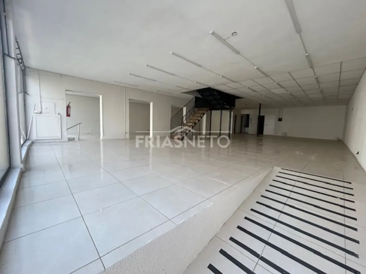 Imóvel comercial disponível para locação em Piracicaba - SP - Foto 3