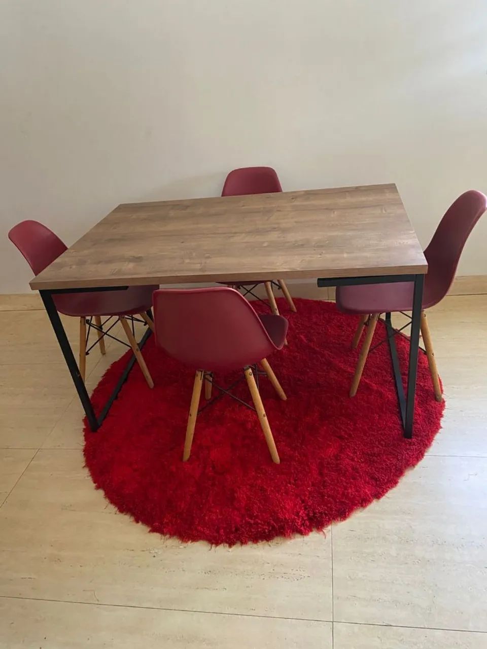 MESA JANTAR + 4 CADEIRAS EIFFEL - FAÇO ENTREGA 