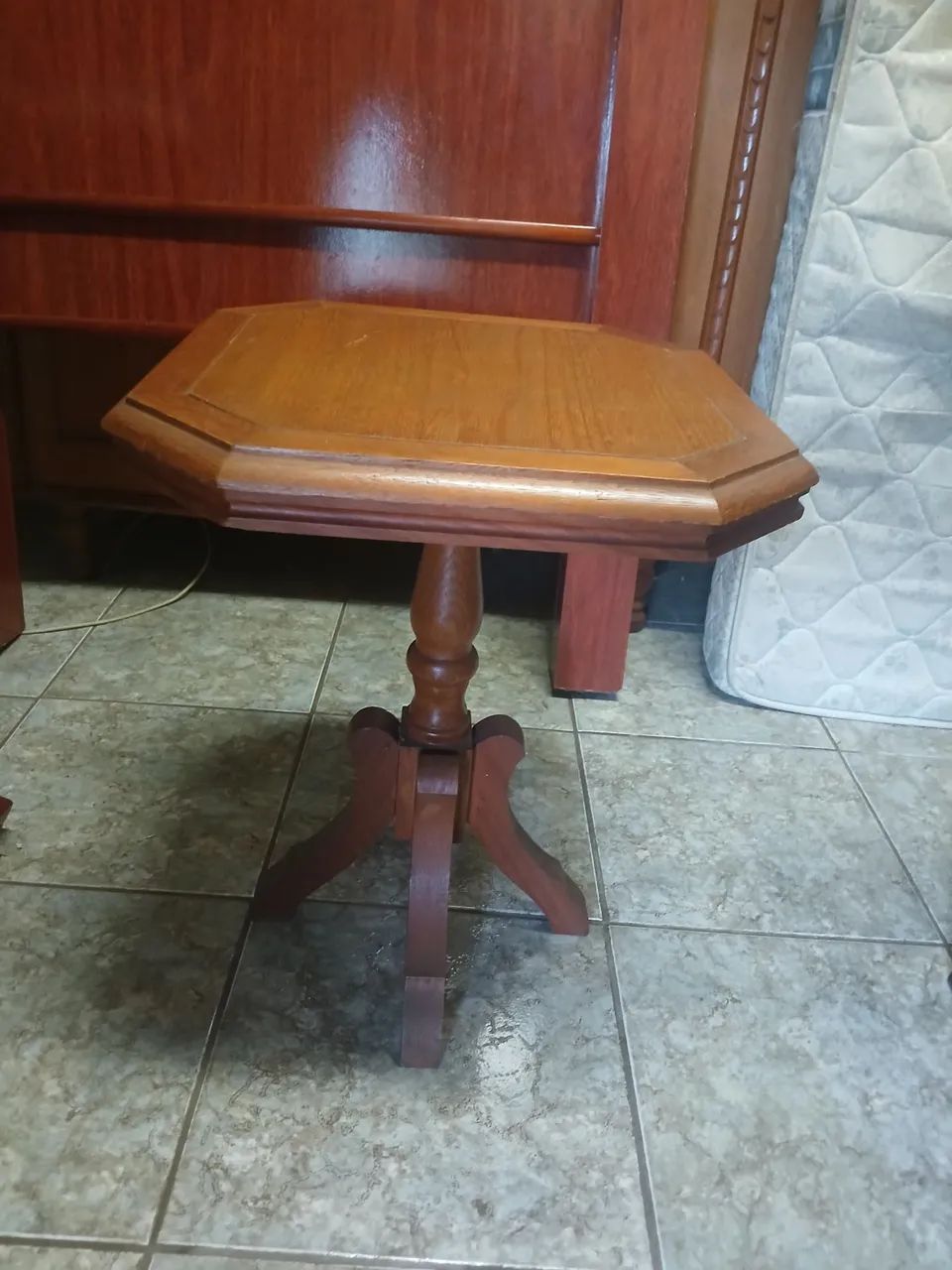 Mesa de sala em madeira - Foto 2