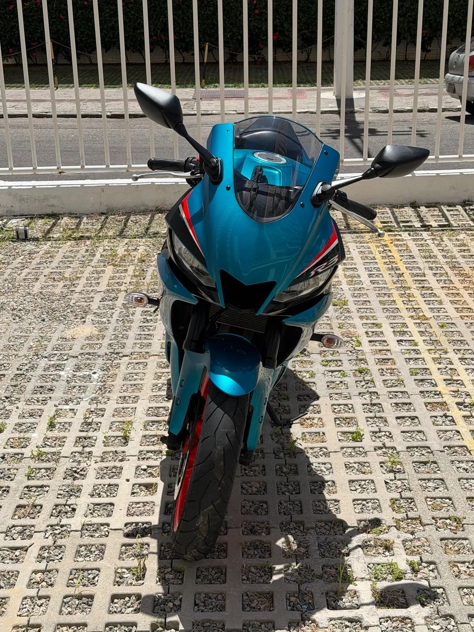 Vendo Yamaha R3  - Foto 4