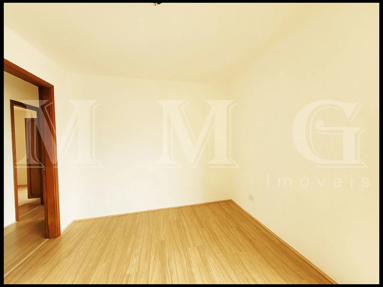 APTO C/ LAMINADO E ARMS. - Foto 5
