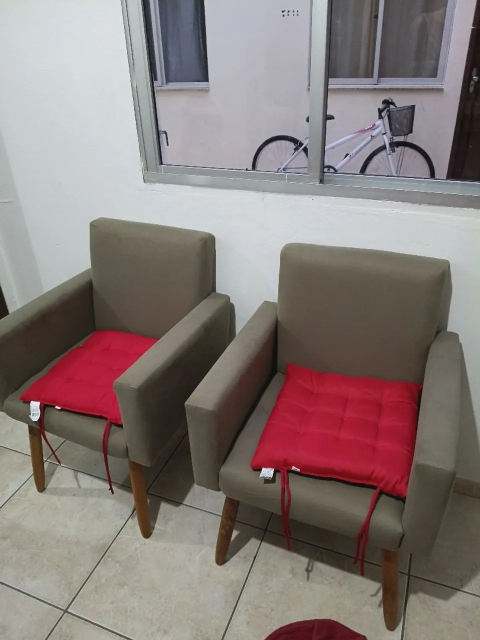 Jogo poltronas e namoradeiras  - Foto 2