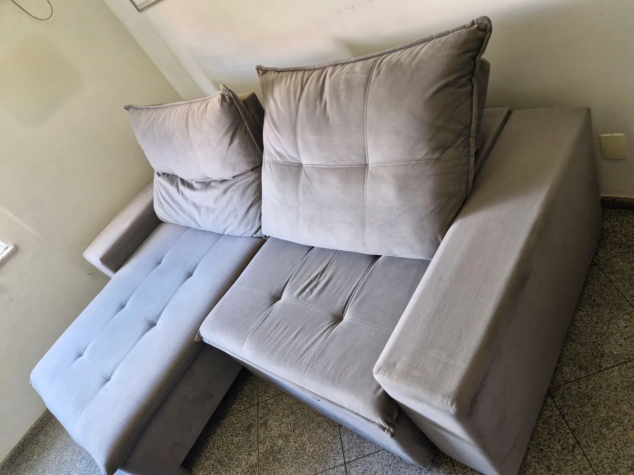 Sofá 4 lugares todo Chaise retrátil  - Foto 2