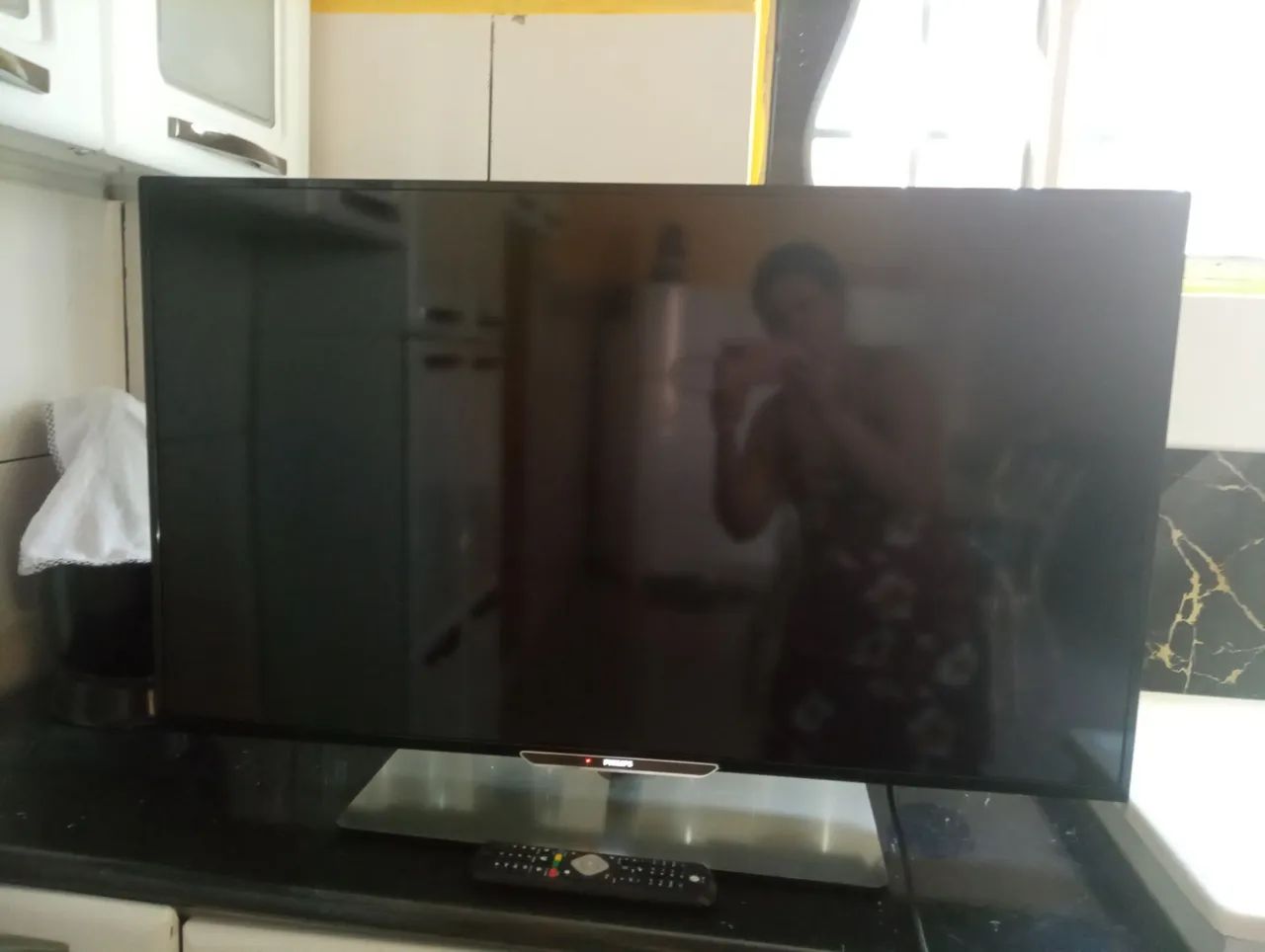 Smart Tv Philips 40 polegadas semi nova - Foto 4