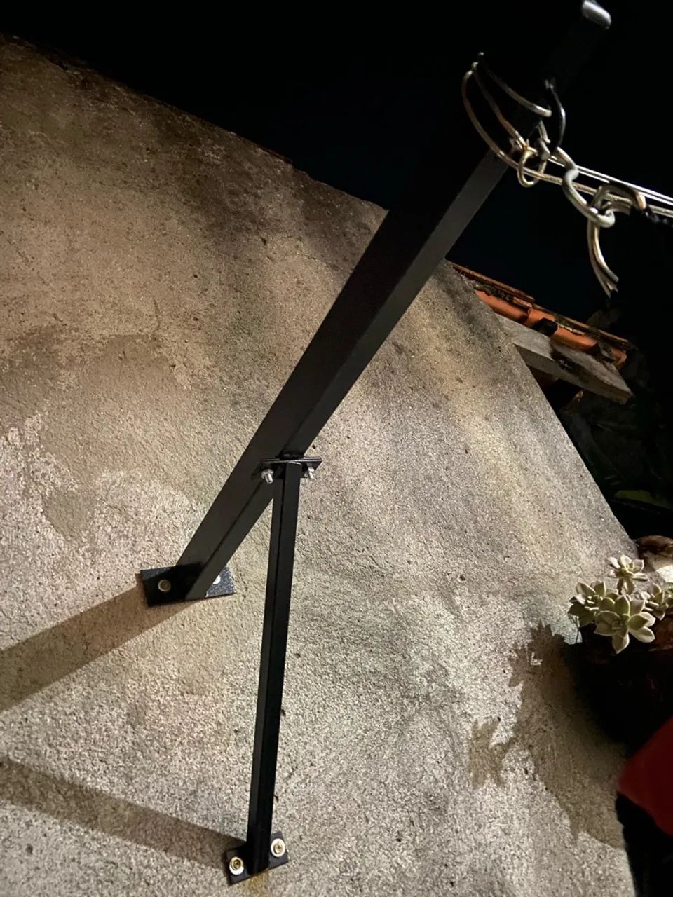 Vendo saco de Box com suporte e Luvas  - Foto 3