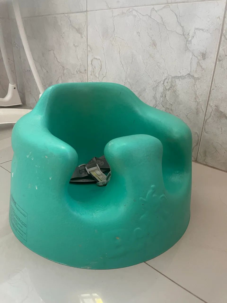 Bumbo infantil de alimentação