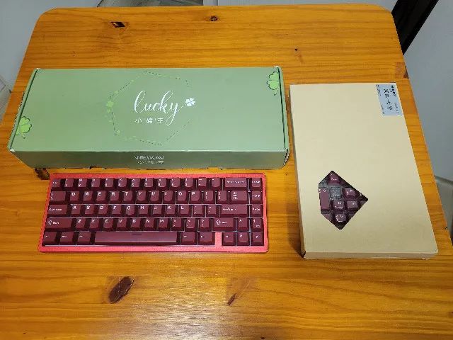 Teclado Mecânico Lucky64 alumínio vermelho 