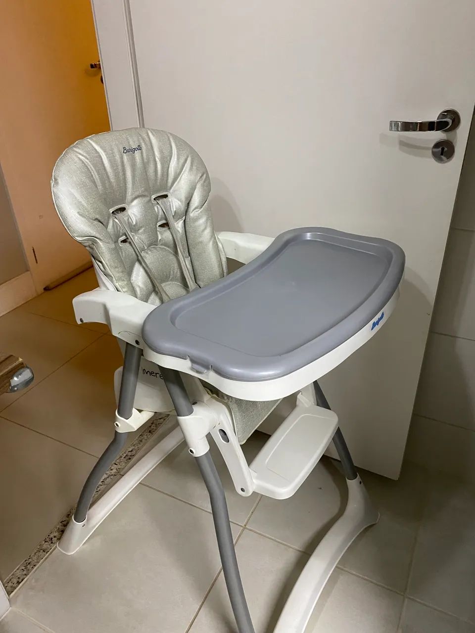 Cadeira de alimentação Burigoto Merenda