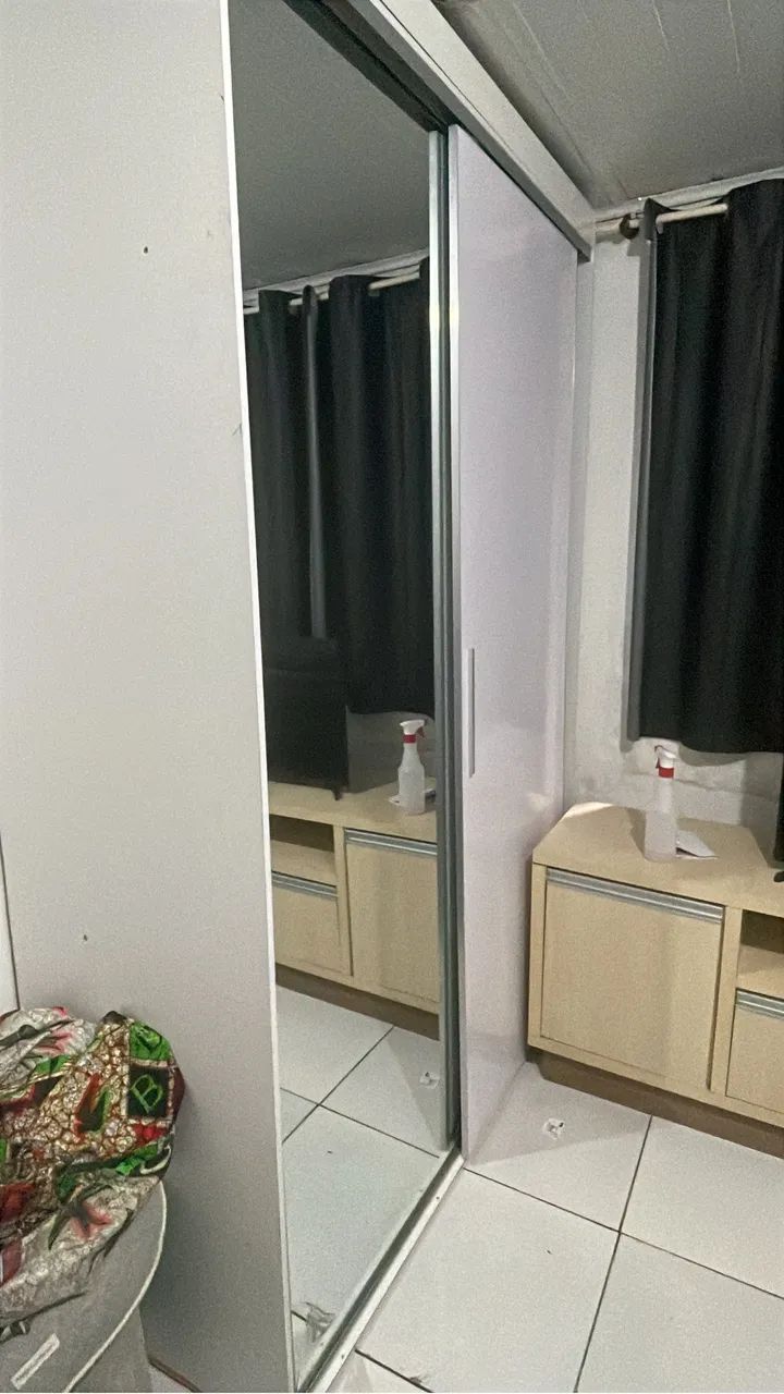 Guarda roupa (leia a descrição) 