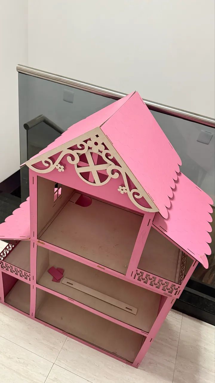 Casa da Barbie mdf - usada - Foto 5