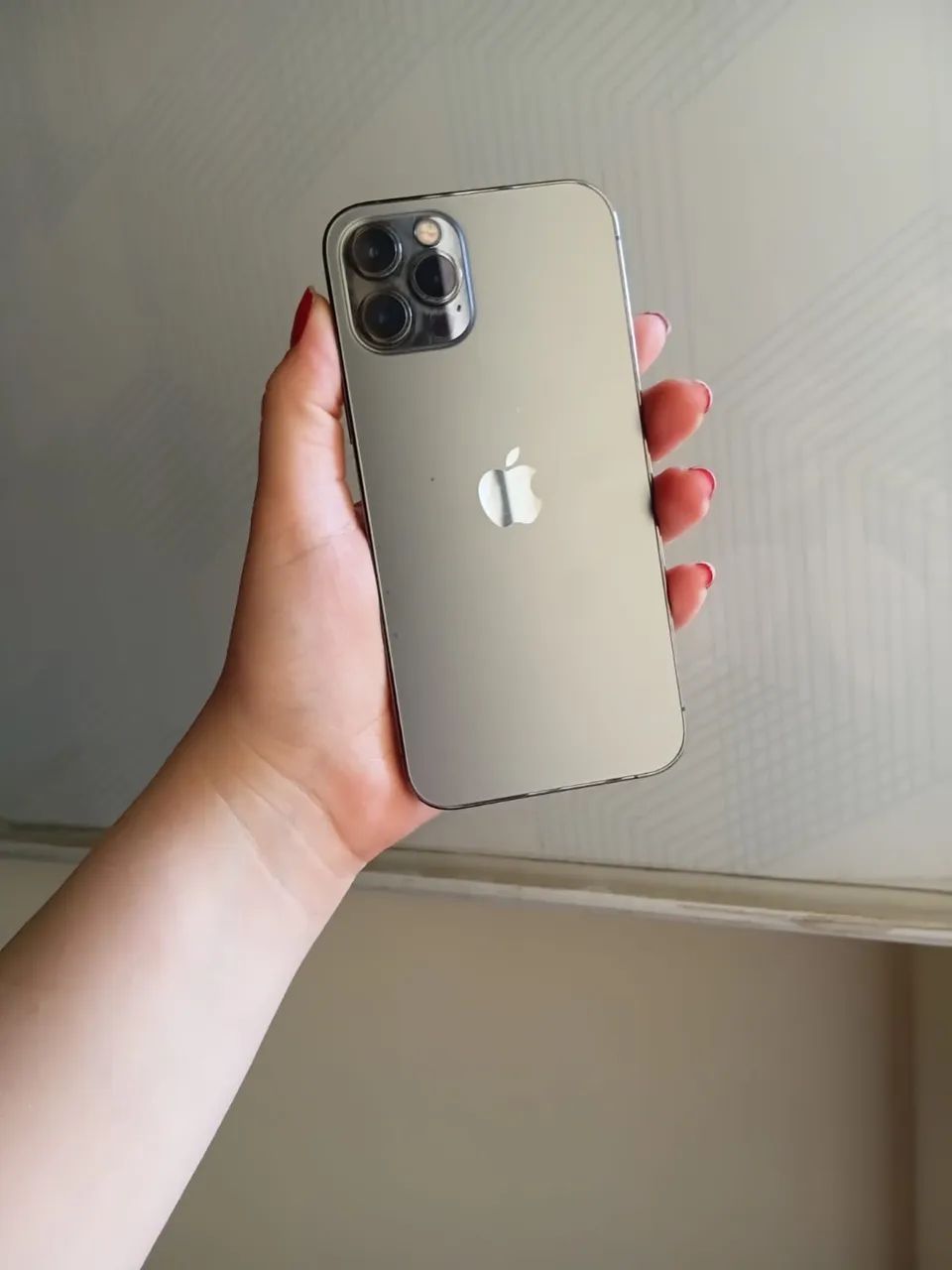iPhone 12 Pro 256gb semi novo - Celulares e Smartphones - Alto da
