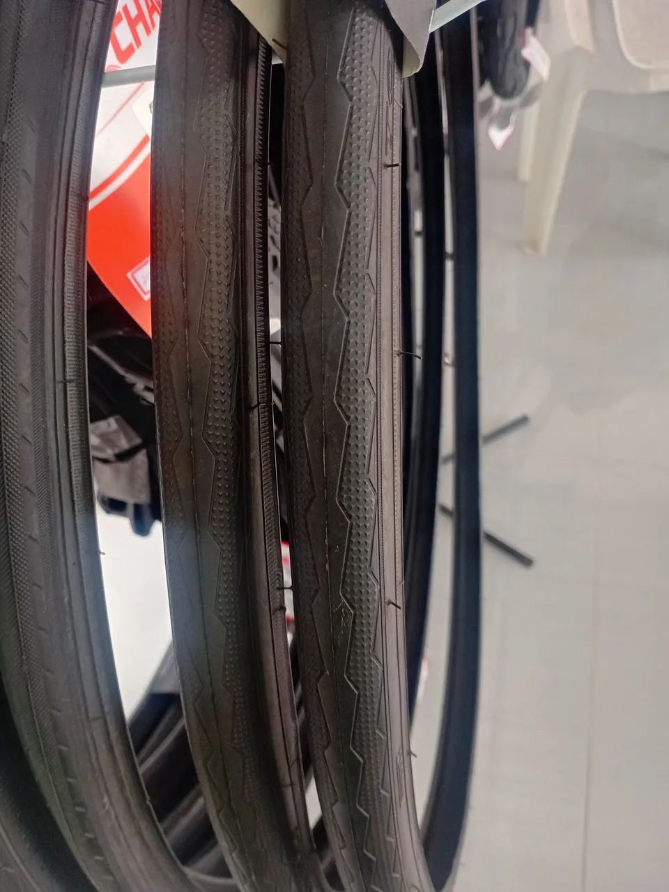 Par de Pneu Pirelli 700x23  - Foto 3