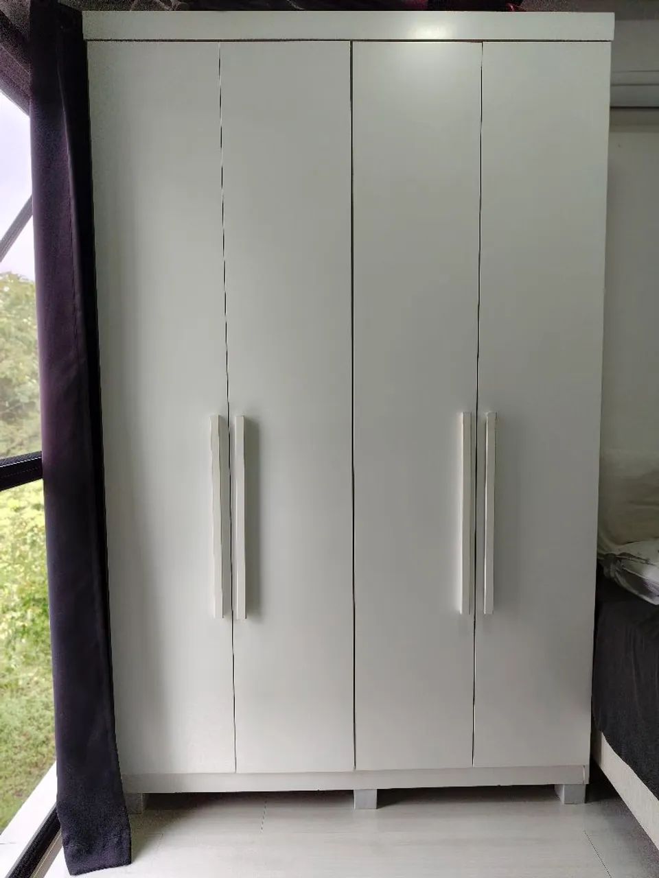 Guarda Roupas 4 Portas