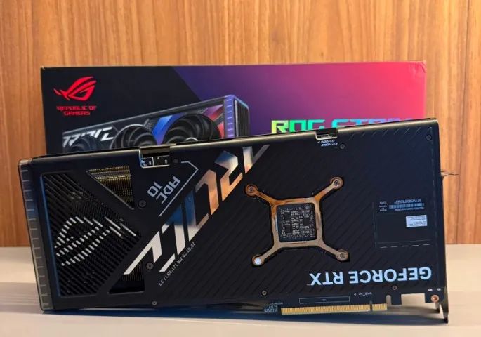 RTX 4070 Ti 12GB ROG STRIX - Foto 2