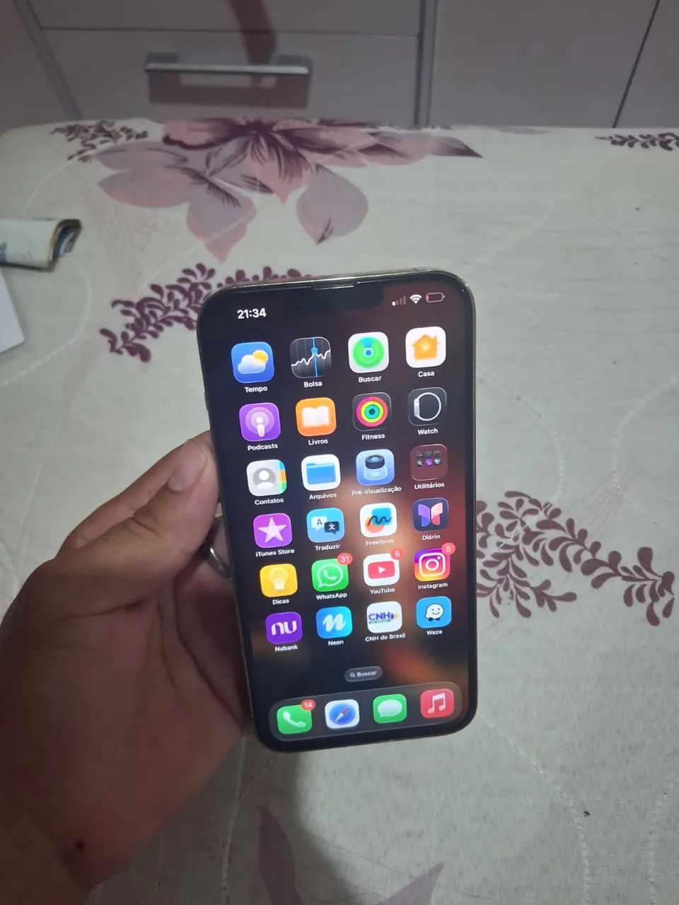 Vende-se iPhone 13 pro Max 256 gb semi novo  - Foto 5