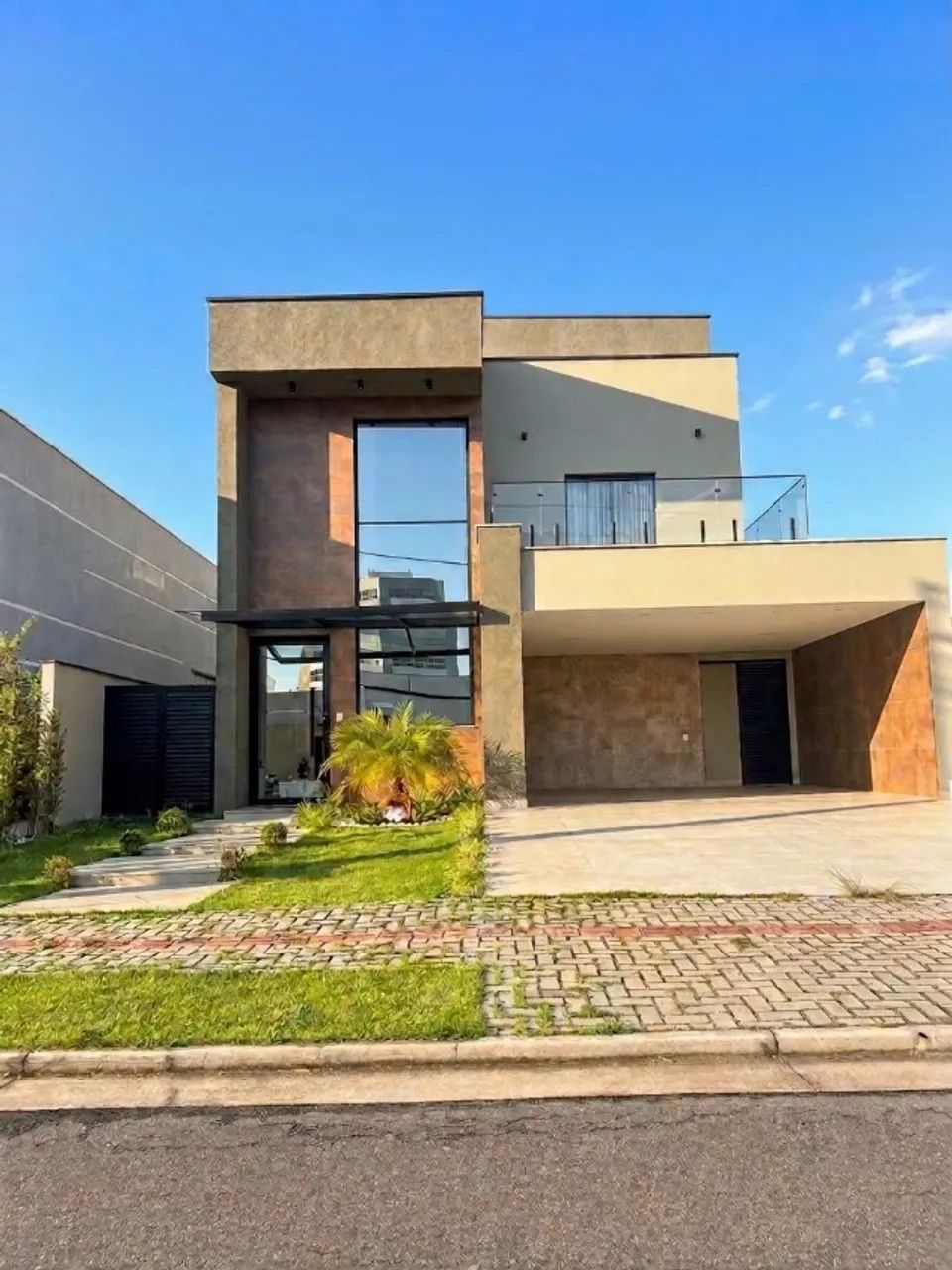 Casa Equipada e com 4 suites no Alphaville Fasa 1