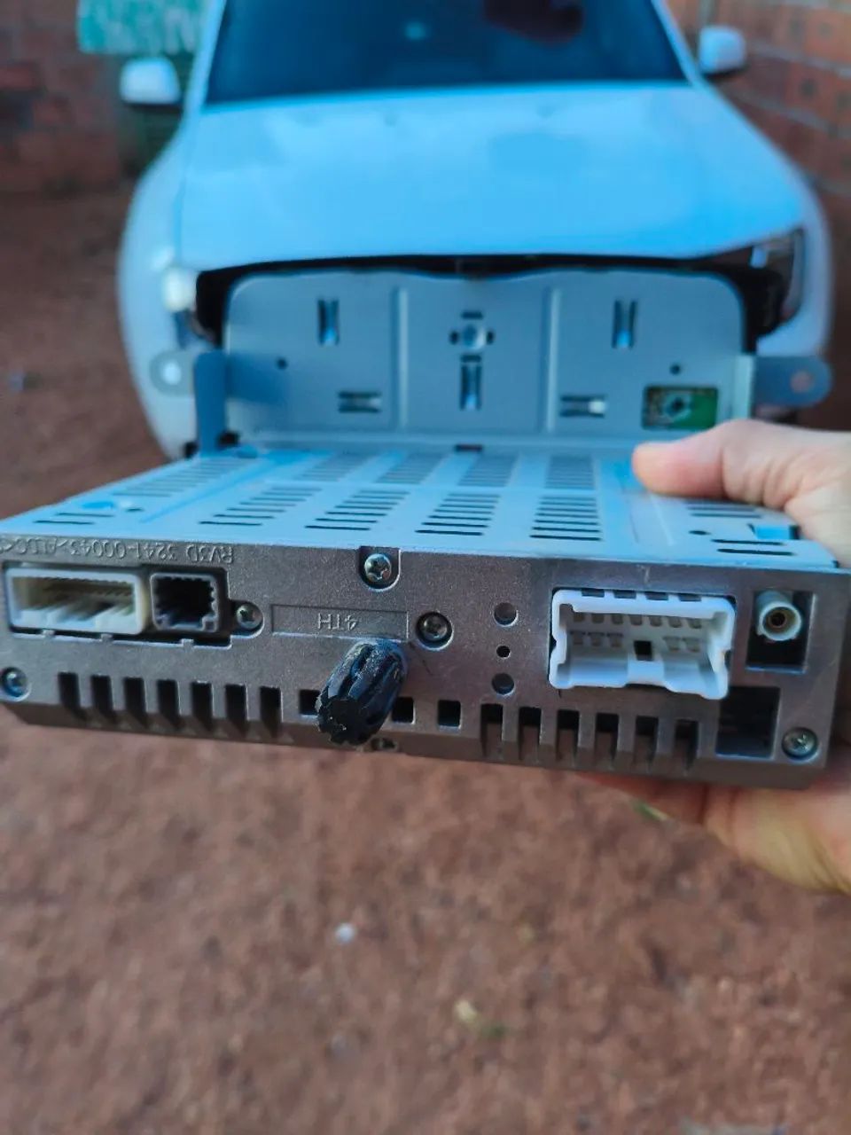 Rádio bluetooth original da Duster 2019 - Foto 3