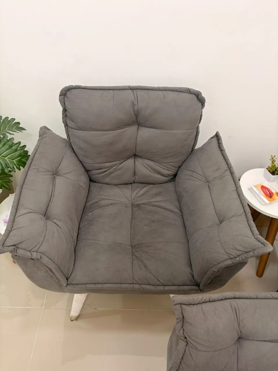 Poltrona Decorativa Cinza  - Foto 2